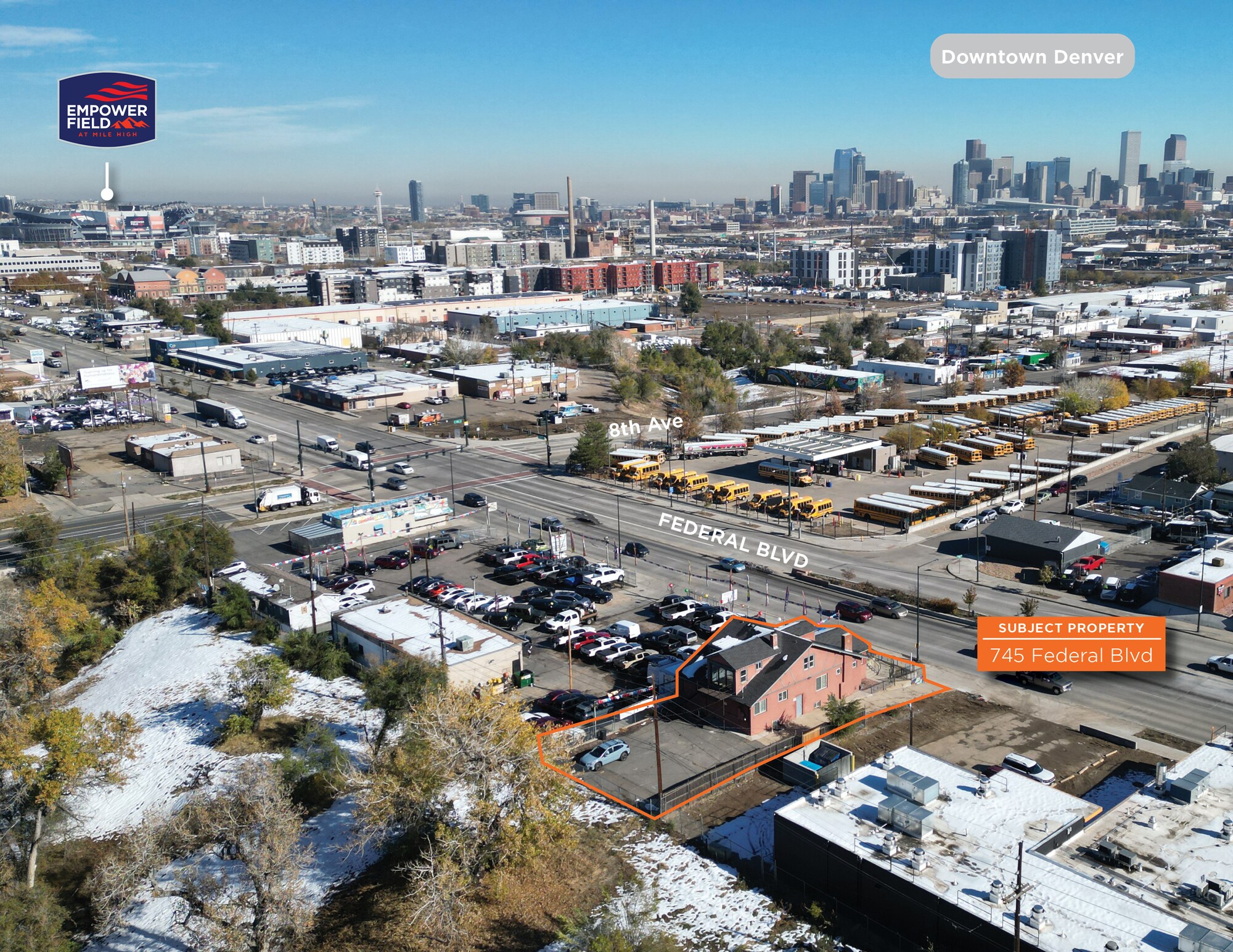 745 Federal Blvd, Denver, CO à louer Photo de l’immeuble– Image 1 sur 45
