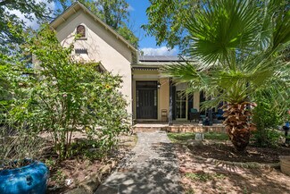 Plus de détails pour 1012 N Flores St, San Antonio, TX - Local commercial à vendre