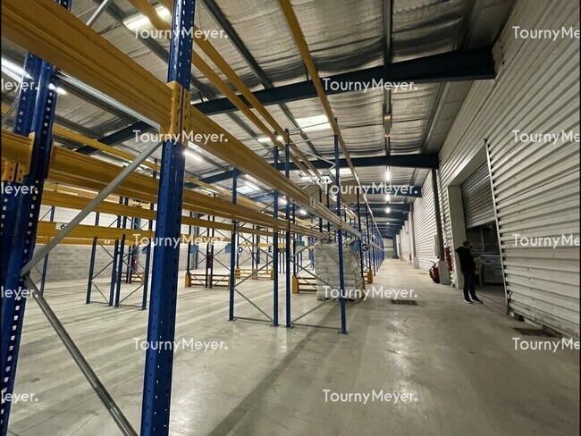 Plus de détails pour Avenue Du Troisième Millénaire, Saint-Thibéry - Local d’activités à vendre