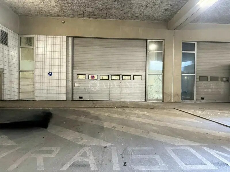 Local d’activités dans Ivry-sur-Seine à louer Photo intérieure– Image 1 sur 24