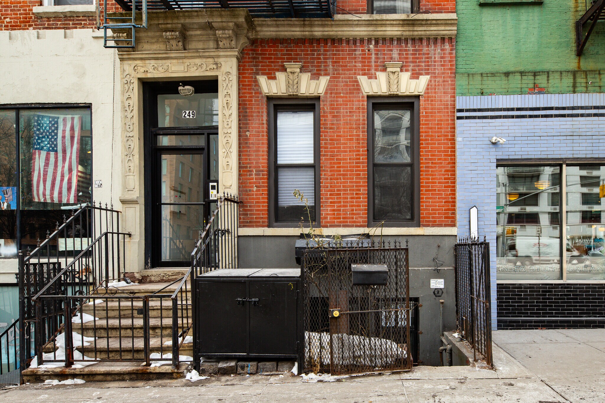 249 E Houston St, New York, NY à louer Photo principale– Image 1 sur 6