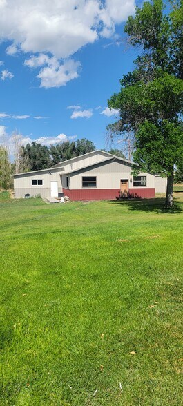 1934 US-212, Laurel, MT à vendre - Photo de l’immeuble – Image 2 sur 6