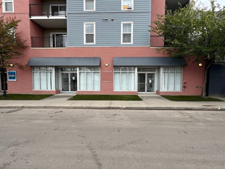 10416 81st Ave NW, Edmonton, AB à louer - Photo de l’immeuble – Image 2 sur 9