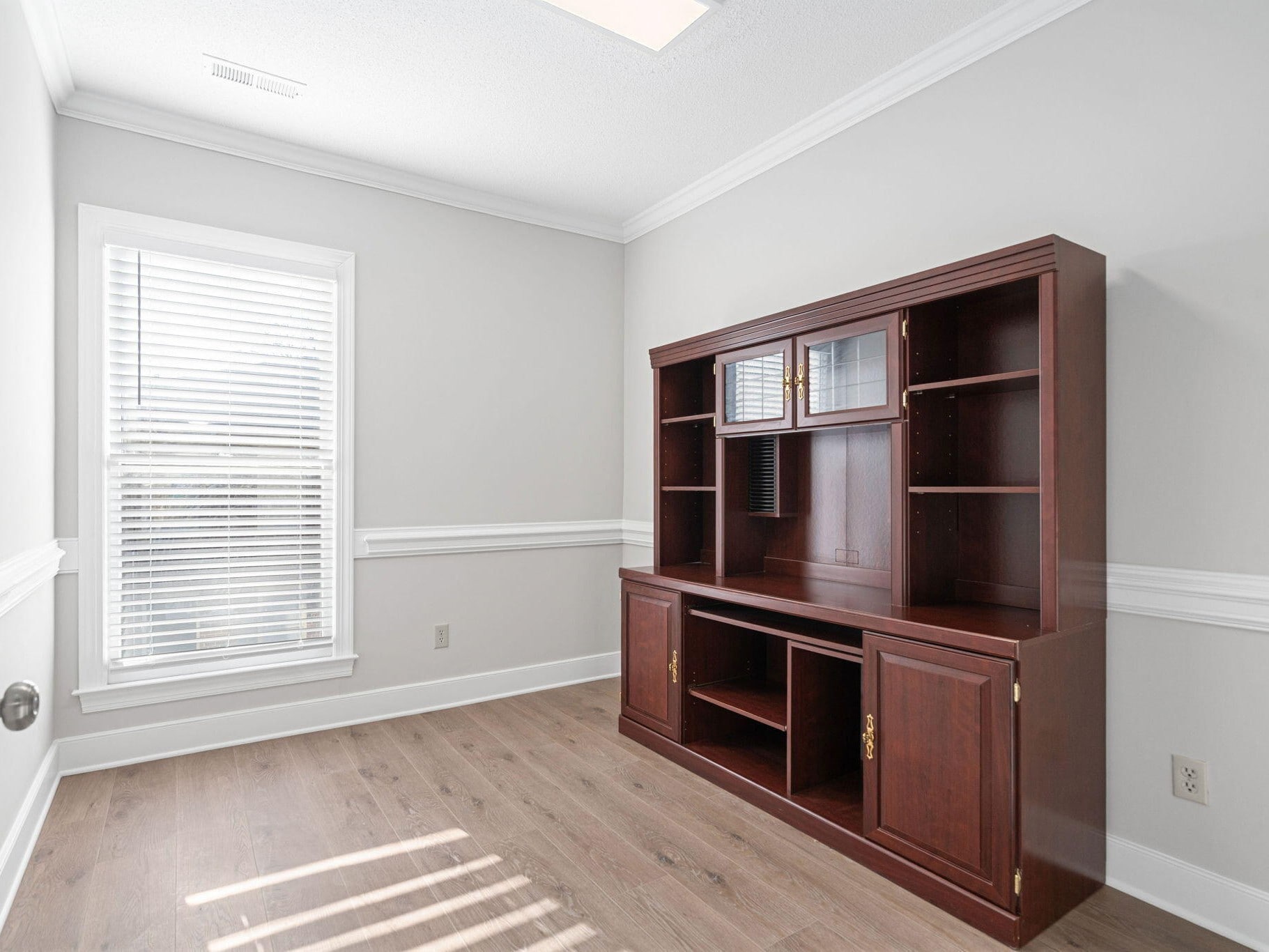 6512 Six Forks Rd, Raleigh, NC à louer Photo intérieure– Image 1 sur 2