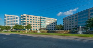 Plus de détails pour 5775-5875 N Sam Houston Pky W, Houston, TX - Bureau à louer