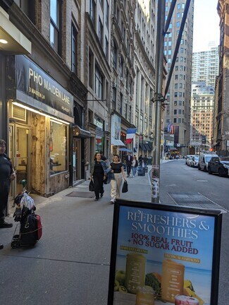 Plus de détails pour 15 John St, New York, NY - Local commercial à louer