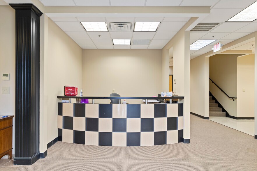 1690 Roberts Blvd, Kennesaw, GA à vendre - Photo de l’immeuble – Image 3 sur 30