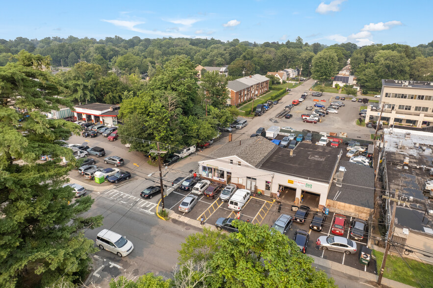 290 N Main St, Spring Valley, NY à vendre - Photo de l’immeuble – Image 3 sur 6