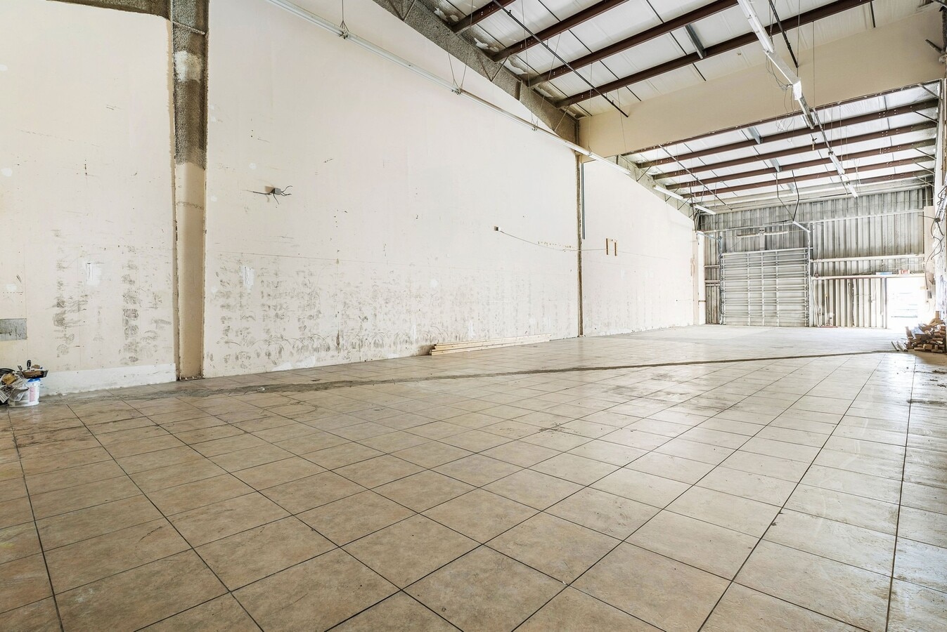 1979 10th Ave N, Lake Worth Beach, FL 33461 - Lot 1979 -  - Photo intérieure - Image 1 of 3