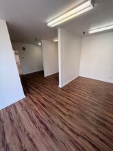 220 Bernoulli Cir, Oxnard, CA à louer Photo intérieure– Image 2 sur 11