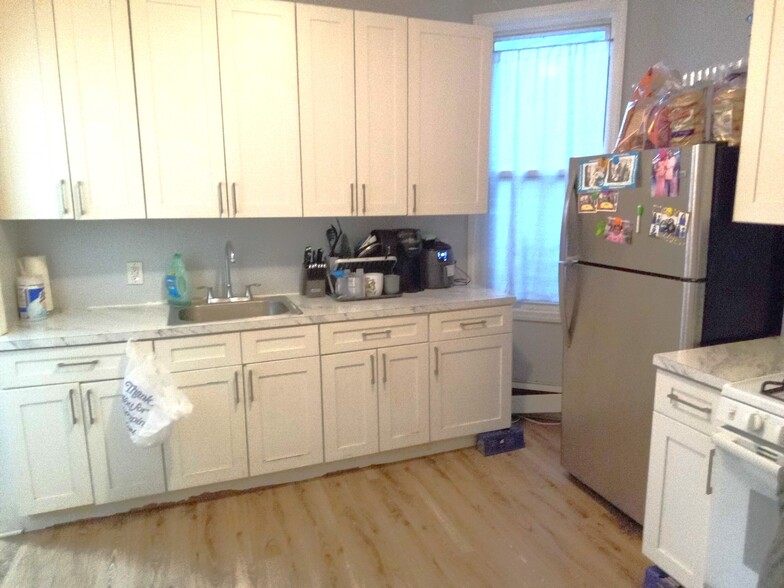 117 Grant Ave, Jersey City, NJ à vendre - Photo de l’immeuble – Image 3 sur 23