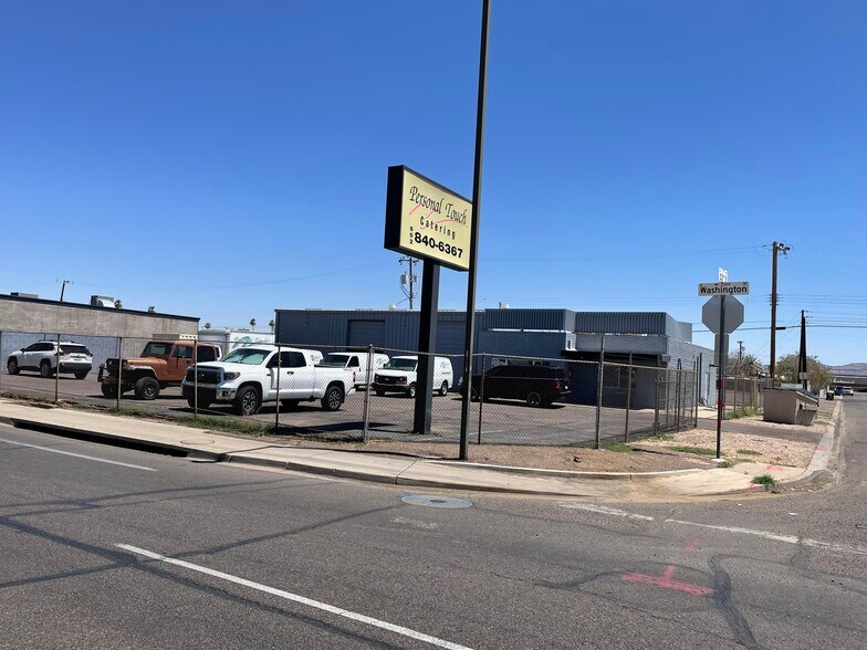 3301 E Washington St, Phoenix, AZ à vendre - Photo de l’immeuble – Image 2 sur 17