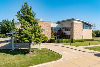 Plus de détails pour 500 Maplelawn Dr, Plano, TX - Bureau à vendre