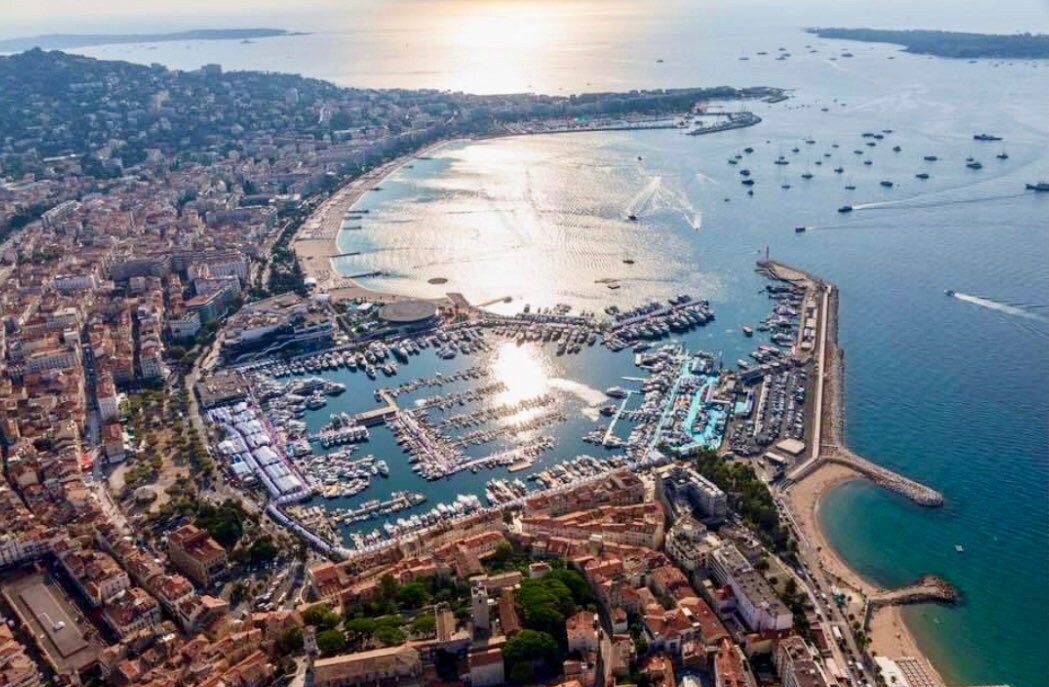 Local d'activités dans Cannes à vendre Aérien– Image 1 sur 2