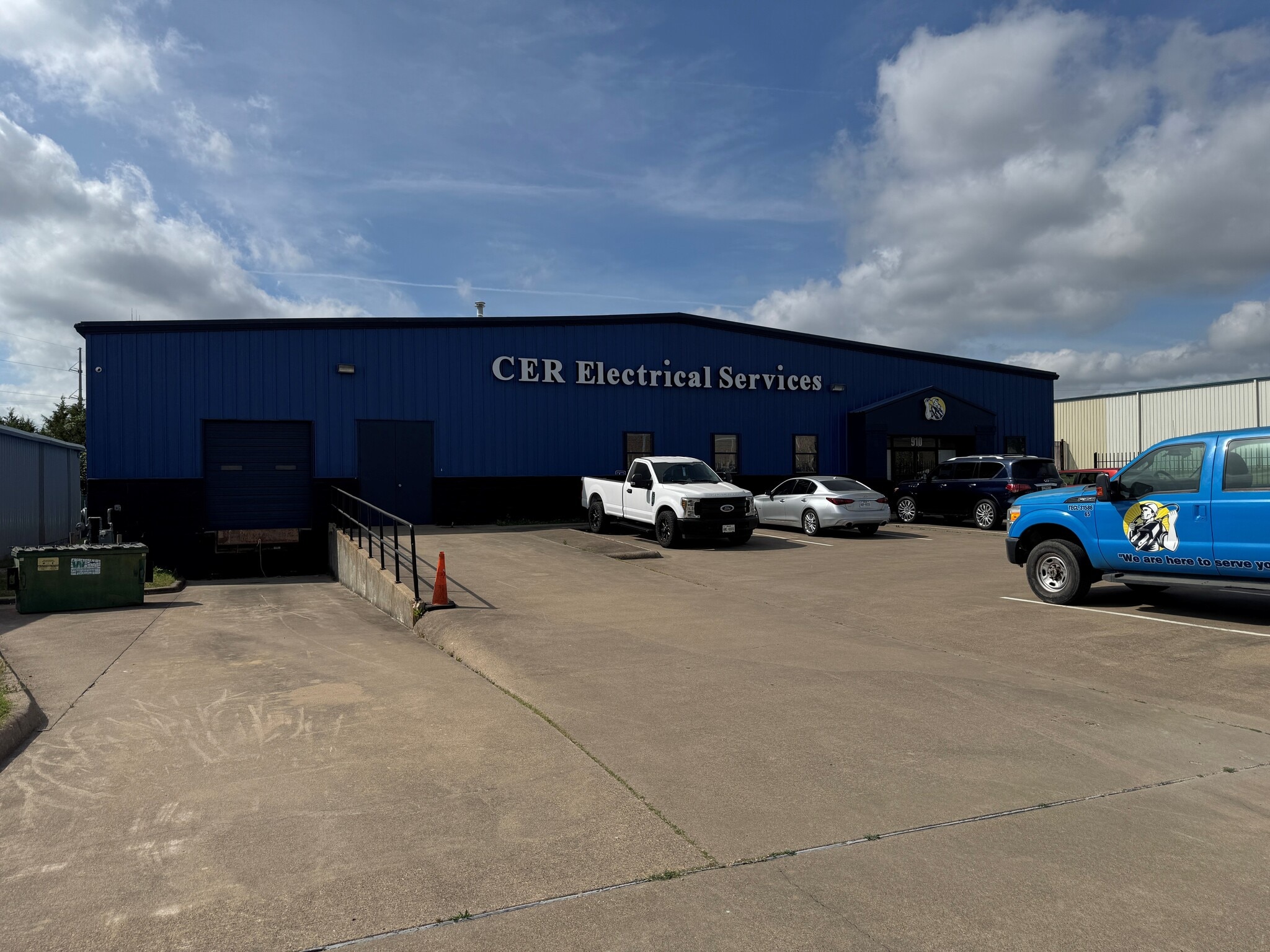 910 KCK Way, Cedar Hill, TX à vendre Photo principale– Image 1 sur 16