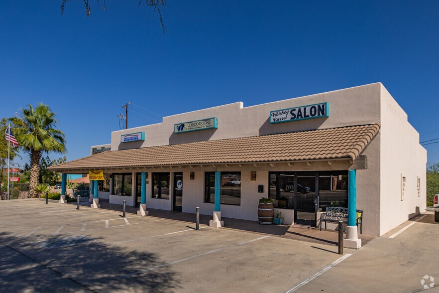 581 W Wickenburg Way, Wickenburg, AZ à louer - Photo principale – Image 1 sur 1