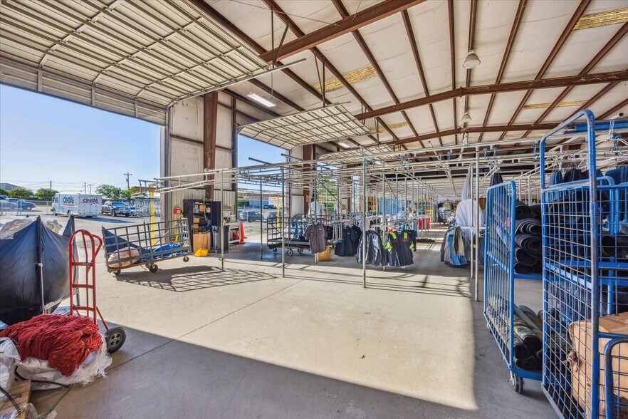 194 Park 35 Cv S, Buda, TX à louer - Photo de l’immeuble – Image 2 sur 40