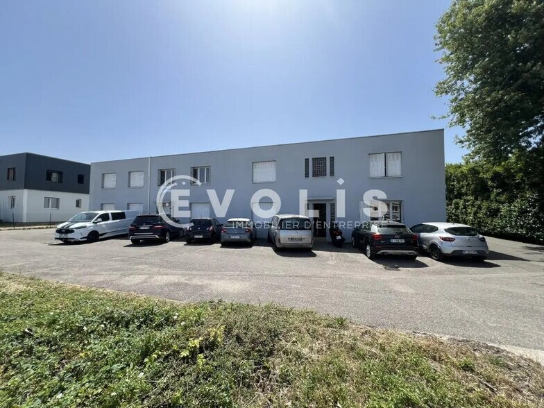 3 Rue Jean Macé, Saint-Symphorien-d'Ozon à louer - Photo de l’immeuble – Image 2 sur 23