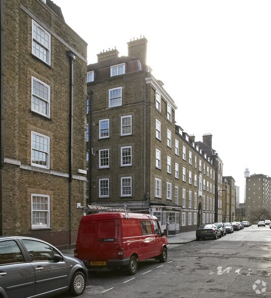 Redhill St, Londres à louer - Photo de l’immeuble – Image 2 sur 4