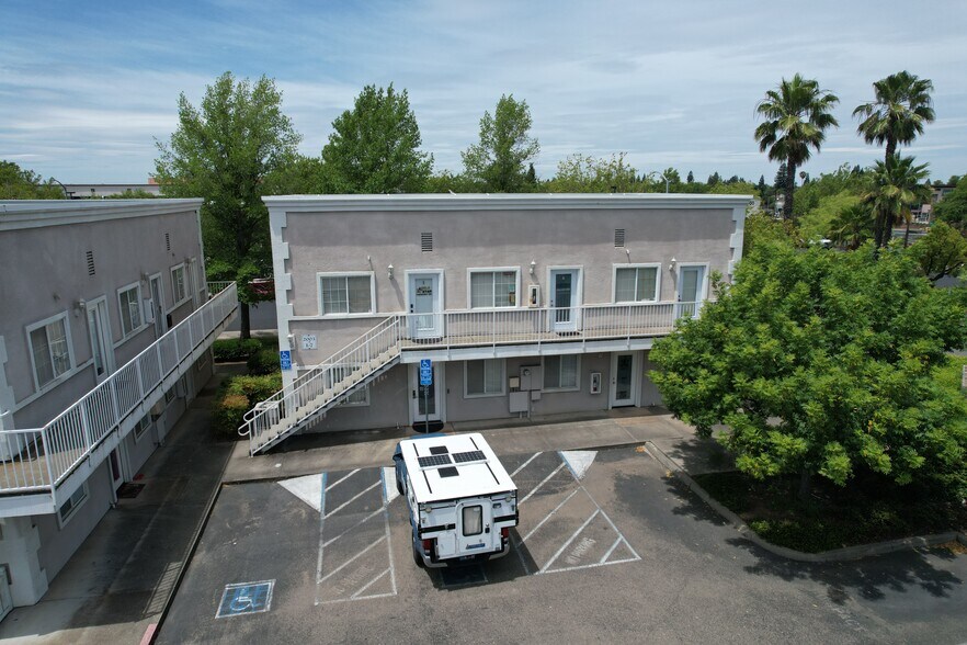 2003 Opportunity Dr, Roseville, CA à vendre - Photo de l’immeuble – Image 2 sur 12