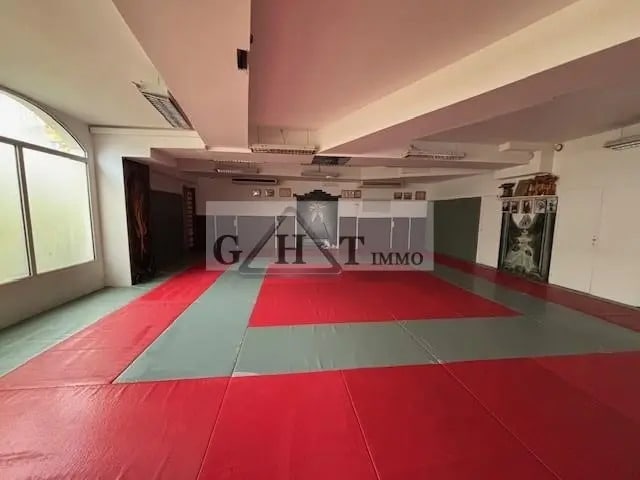 Local commercial dans Maisons-Alfort à vendre - Photo intérieure – Image 2 sur 4