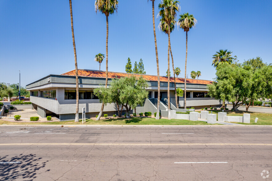 1303 S Longmore Rd, Mesa, AZ à louer - Photo de l’immeuble – Image 1 sur 37