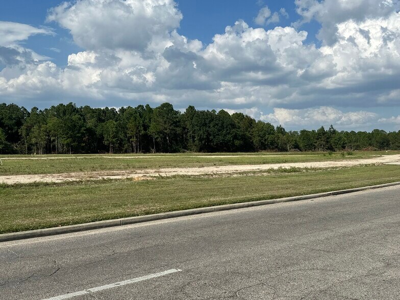 John Hill Blvd & US 49, Gulfport, MS à vendre - Photo de l’immeuble – Image 3 sur 16