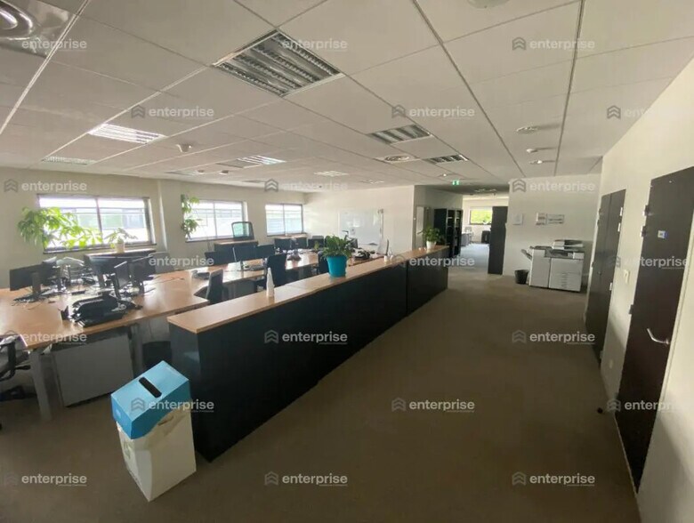 Bureau dans Compiègne à louer - Photo de l’immeuble – Image 2 sur 9
