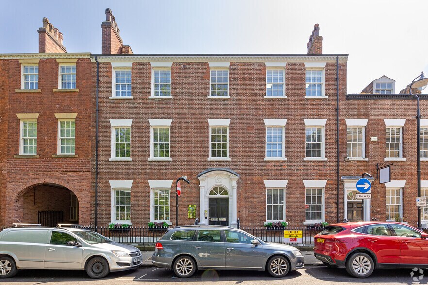 11 Park Sq E, Leeds à louer - Photo de l’immeuble – Image 2 sur 3