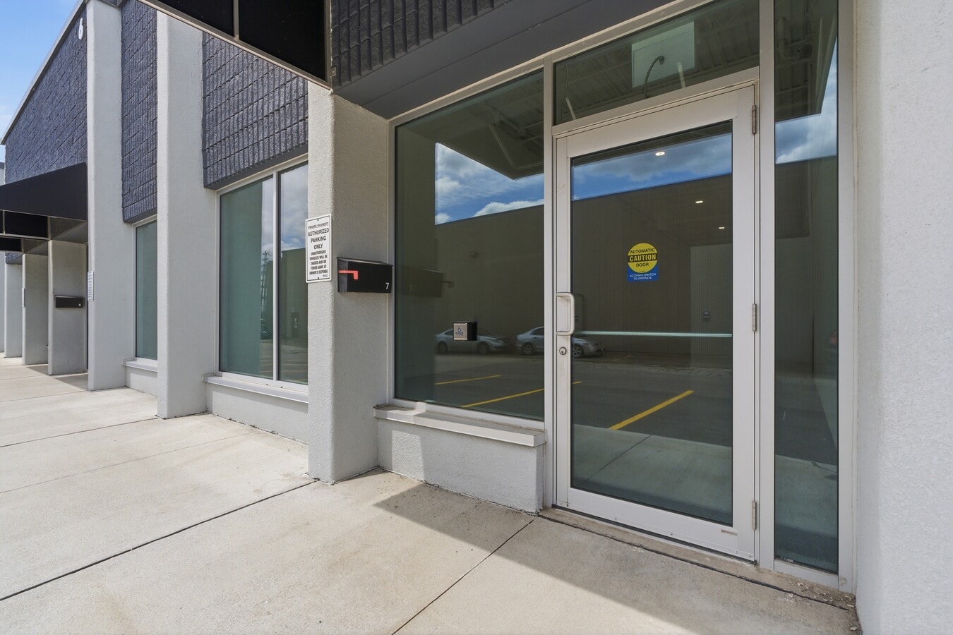 397 Humberline Dr, Toronto, ON M9W 5X3 - Lot 7 - - Photo intérieure - Image 2 of 14