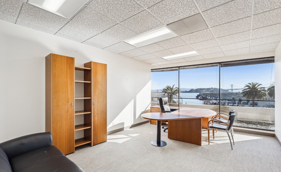 900 Front St, San Francisco, CA à louer - Photo de l’immeuble – Image 3 sur 14