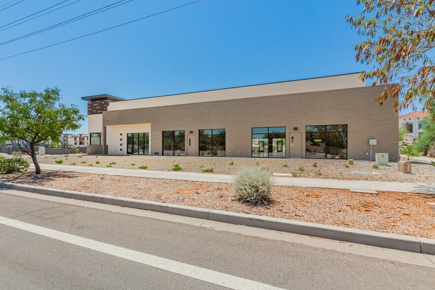 10545 E Southern Ave, Mesa, AZ à louer - Photo de l’immeuble – Image 3 sur 5