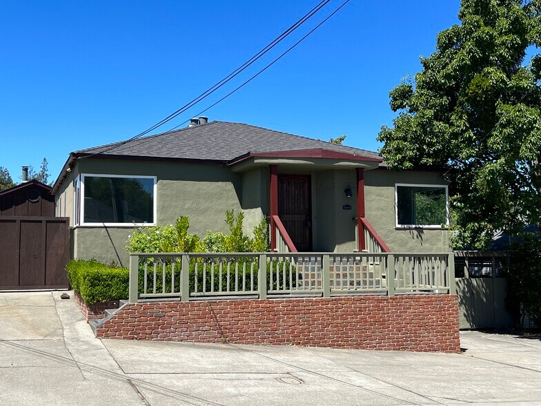 1155 Alpine Rd, Walnut Creek, CA à vendre - Photo principale – Image 1 sur 31