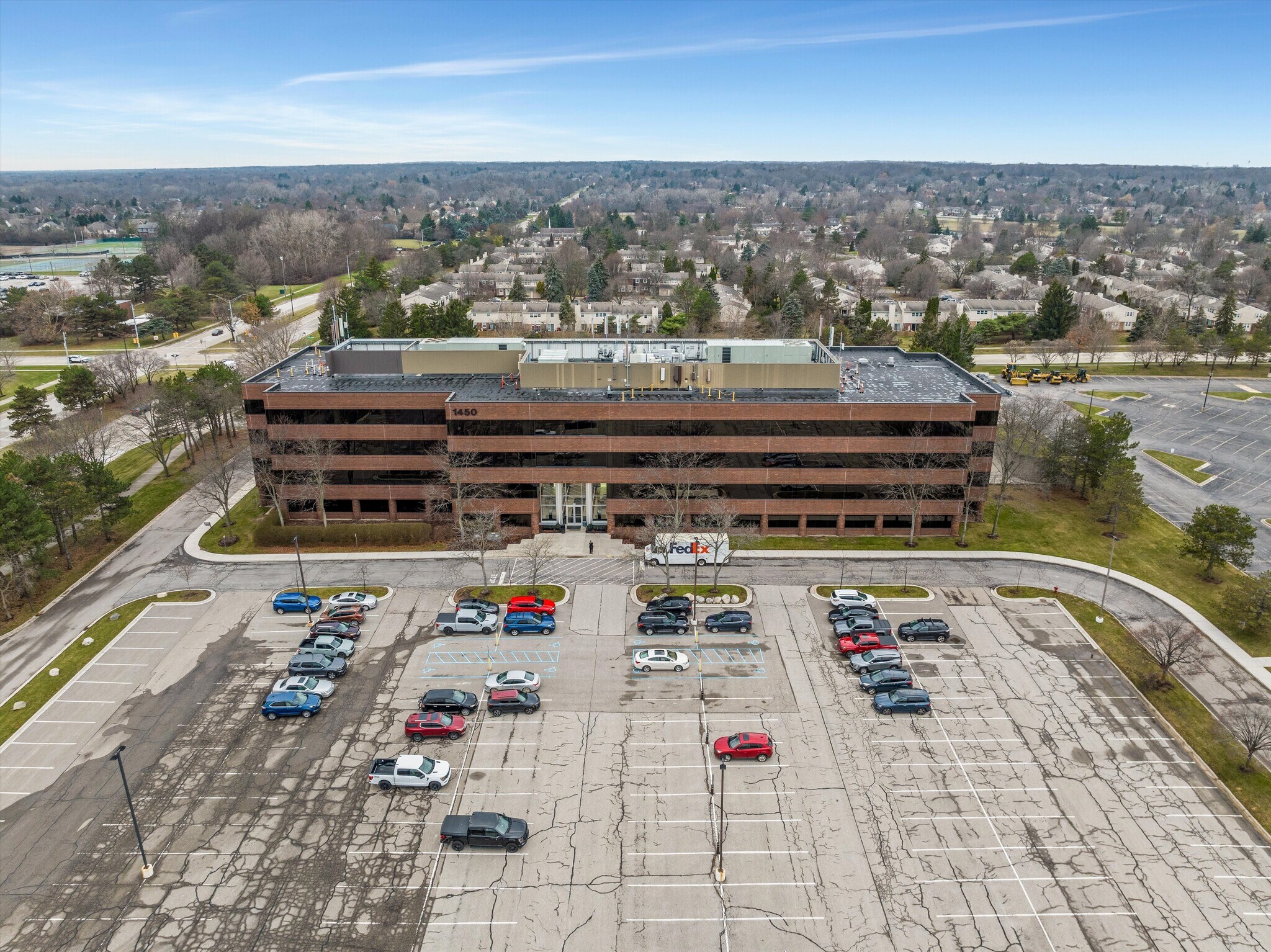 1450 W Long Lake Rd, Troy, MI à louer Photo de l’immeuble– Image 1 sur 17