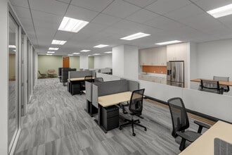 18100 Von Karman Ave, Irvine, CA à louer Photo intérieure– Image 2 sur 7
