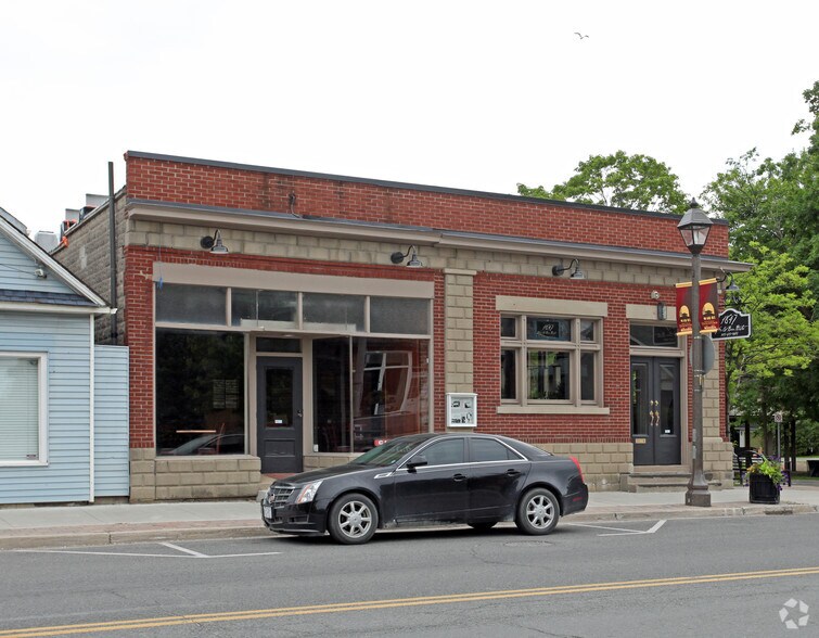 45-47 Baldwin St N, Whitby, ON à vendre - Photo de l’immeuble – Image 2 sur 2