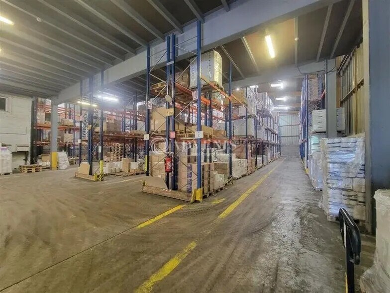 Industriel/Logistique dans Villeneuve-la-Garenne à louer - Photo de l’immeuble – Image 2 sur 6