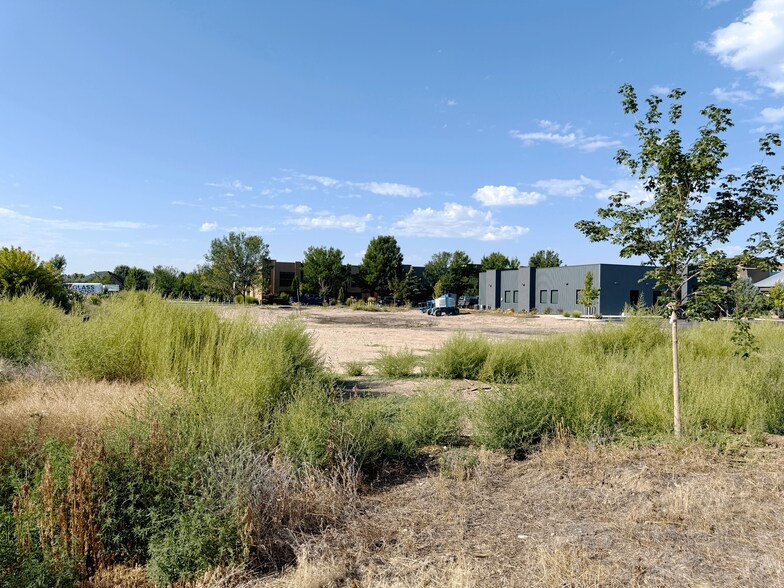 10170 W Carlton Bay Dr, Garden City, ID à vendre - Photo de l’immeuble – Image 2 sur 4