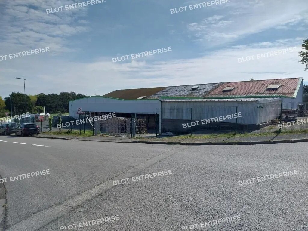 Local d'activités dans Saint-Quay-Portrieux à vendre Photo de l’immeuble– Image 1 sur 12