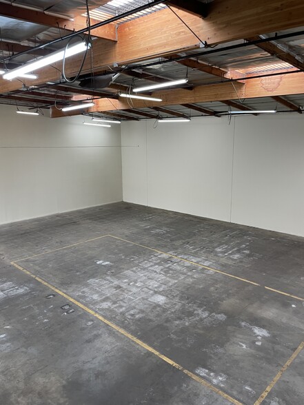 100 S Reservoir St, Pomona, CA à louer - Photo de l’immeuble – Image 3 sur 11