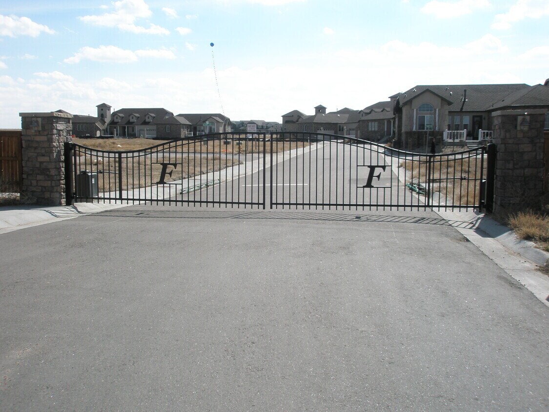11962 Mobile st, Commerce City, CO à vendre Autre– Image 1 sur 6