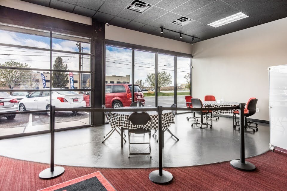 420 N Redwood Rd, North Salt Lake, UT 84054 - Lot F - - Photo intérieure - Image 2 of 8