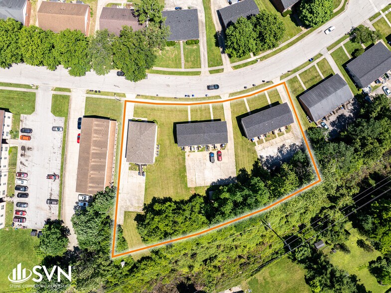 100% Occ. 12-Unit Multifamily Investment portefeuille de 1 biens à vendre sur LoopNet.fr - Photo de l’immeuble – Image 2 sur 13