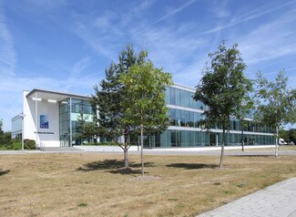 Plus de détails pour 3 Wellington Way, Weybridge - Bureau à louer