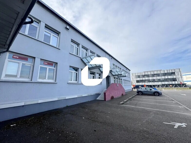 Bureau dans Entzheim à louer - Photo de l’immeuble – Image 2 sur 8