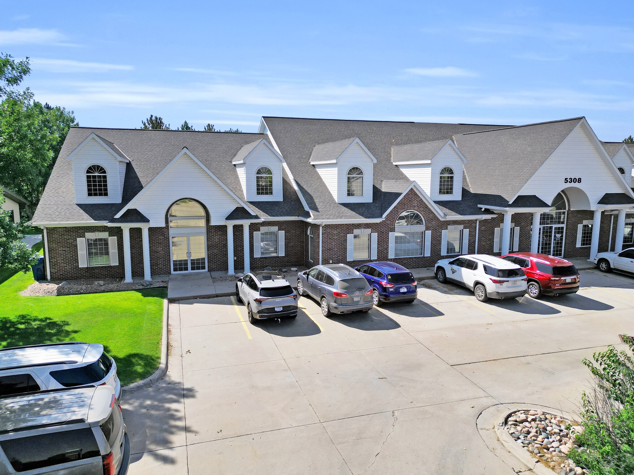 5308 Parklane Dr, Kearney, NE à vendre Aérien– Image 1 sur 29