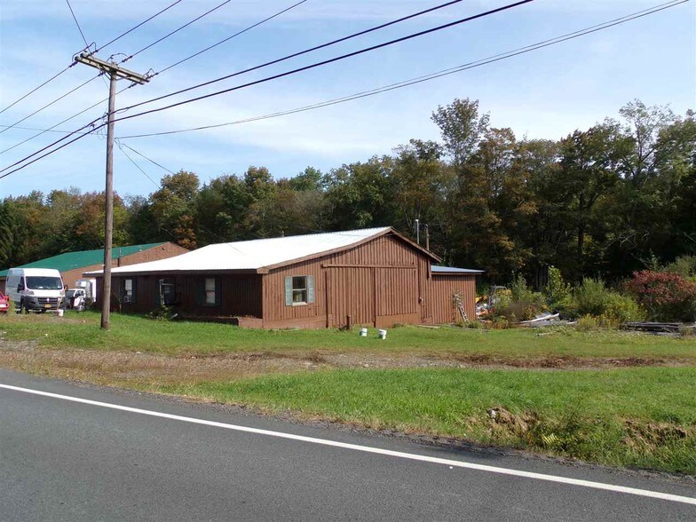 290 Jeffersonville North Branch Rd, Jeffersonville, NY à louer - Photo de l’immeuble – Image 3 sur 31