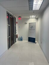 2 Park Central Dr, Southborough, MA à louer Photo intérieure– Image 2 sur 7