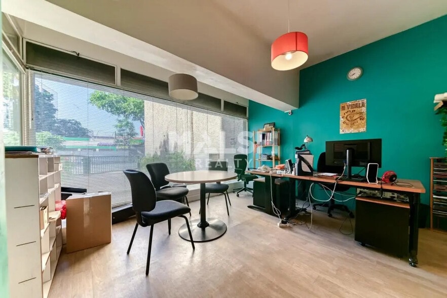 Local commercial dans Villeurbanne à vendre - Photo de l’immeuble – Image 3 sur 11