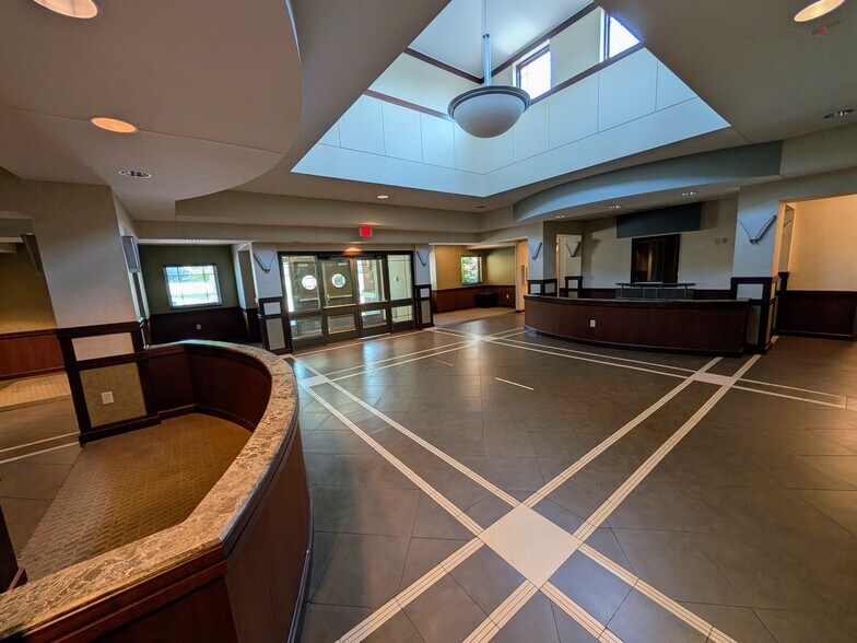 4140 Salem Ave, Dayton, OH à louer - Photo de l’immeuble – Image 3 sur 10